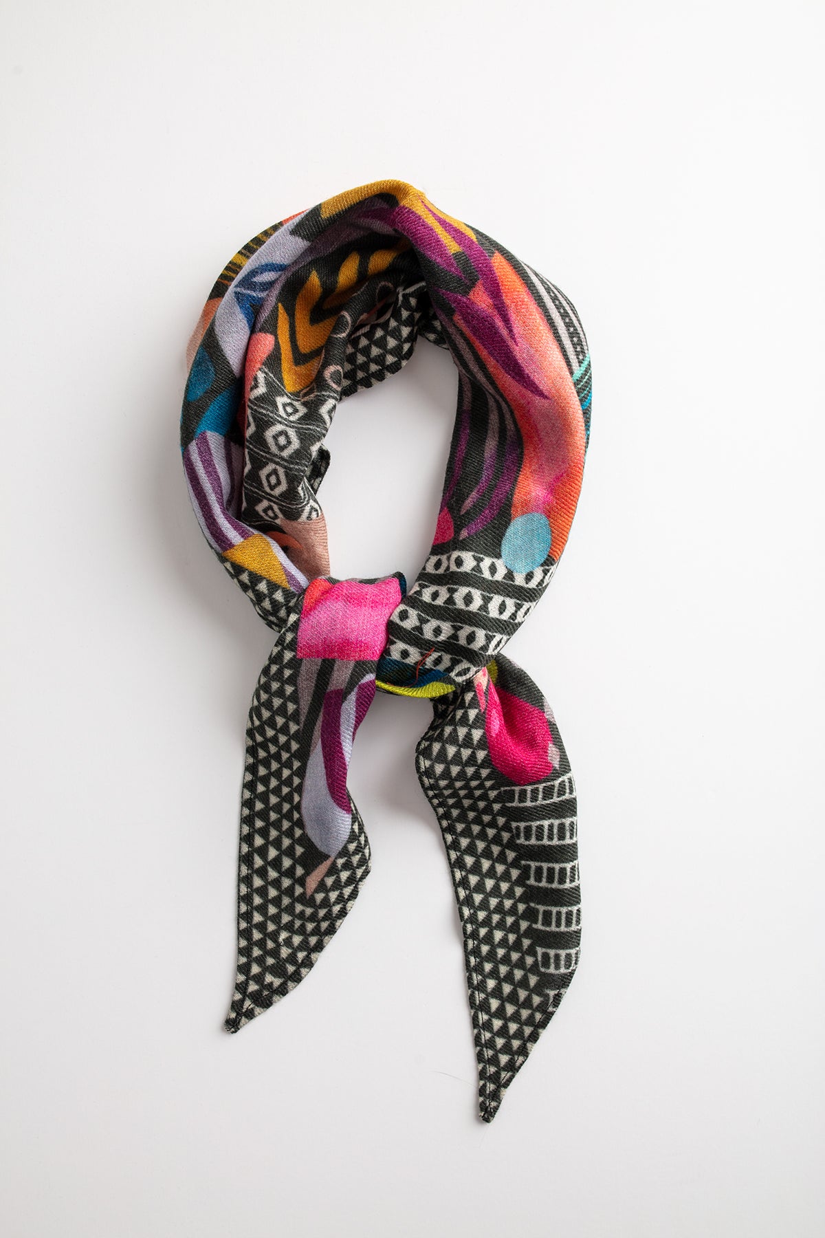 PRINTED DIAMOND SILK BLEND SCARF BY VISMAYA - Velvet Staging 2.0