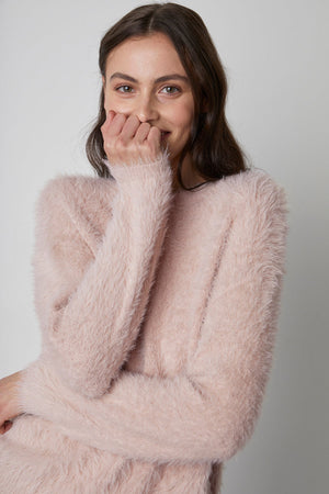 RAY CREW NECK SWEATER - Velvet Staging 2.0