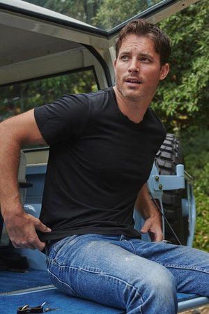 SAMSEN WHISPER CLASSIC TEE Velvet by Graham & Spencer