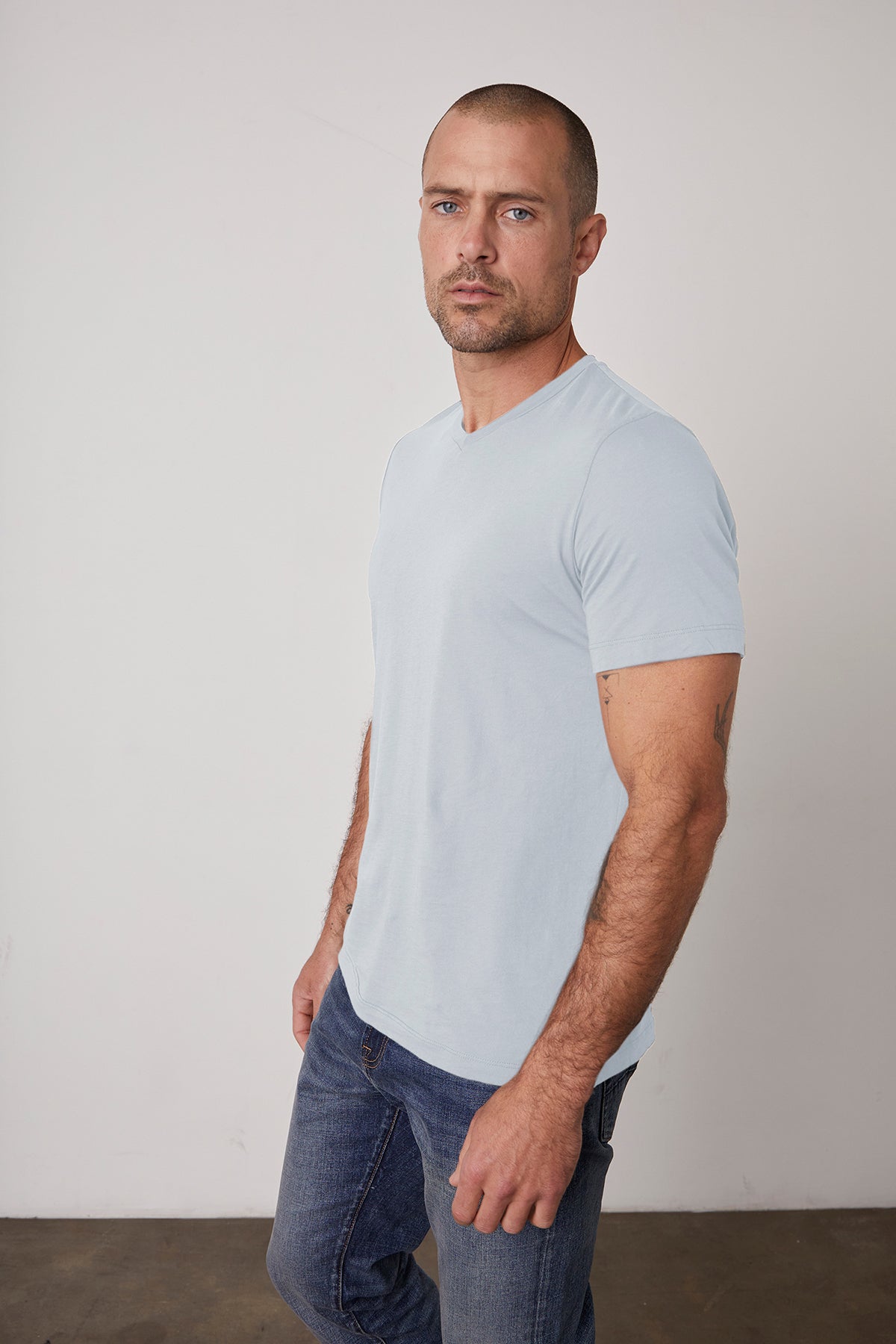 SAMSEN WHISPER CLASSIC TEE Velvet by Graham & Spencer