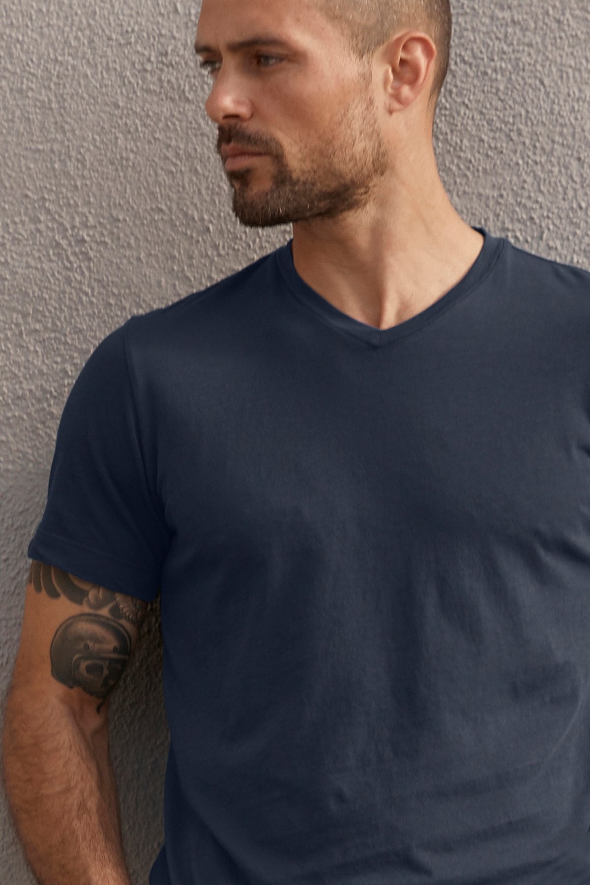 SAMSEN WHISPER CLASSIC V-NECK TEE - Velvet Staging 2.0