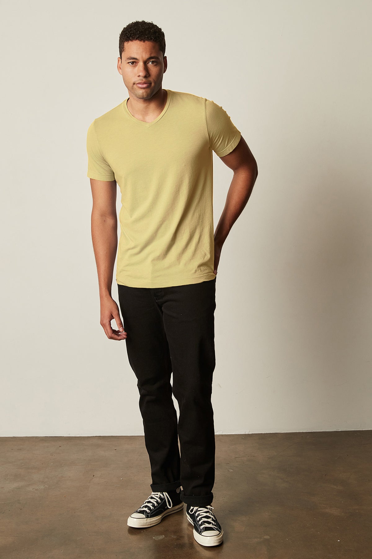 SAMSEN WHISPER CLASSIC V-NECK TEE - Velvet Staging 2.0
