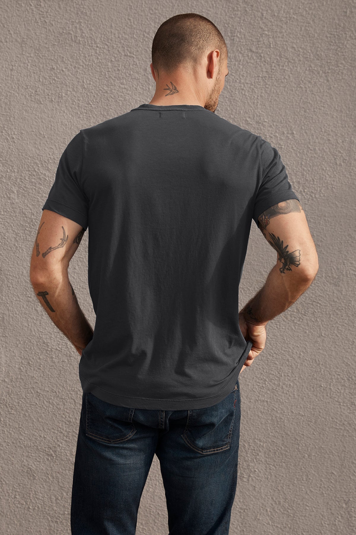 SAMSEN WHISPER CLASSIC V-NECK TEE - Velvet Staging 2.0