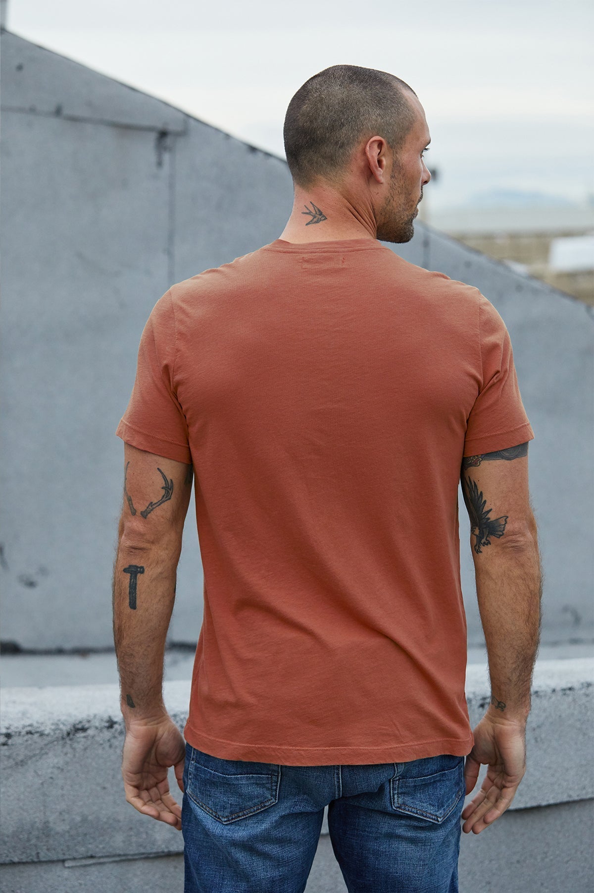 SAMSEN WHISPER CLASSIC V-NECK TEE - Velvet Staging 2.0