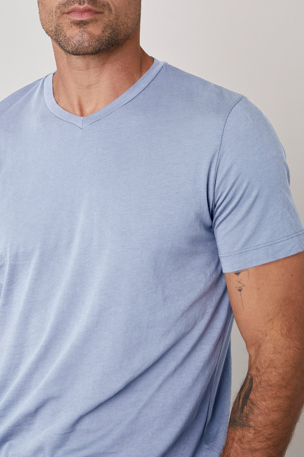 SAMSEN WHISPER CLASSIC V-NECK TEE - Velvet Staging 2.0