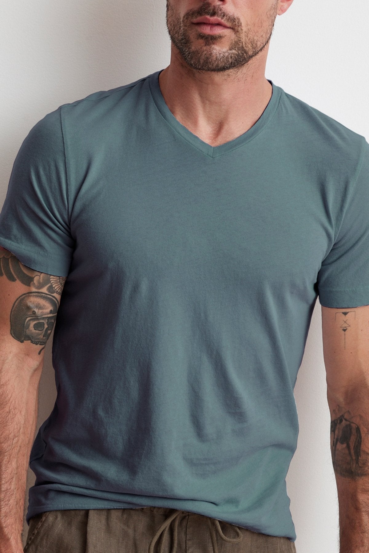 SAMSEN WHISPER CLASSIC V-NECK TEE - Velvet Staging 2.0