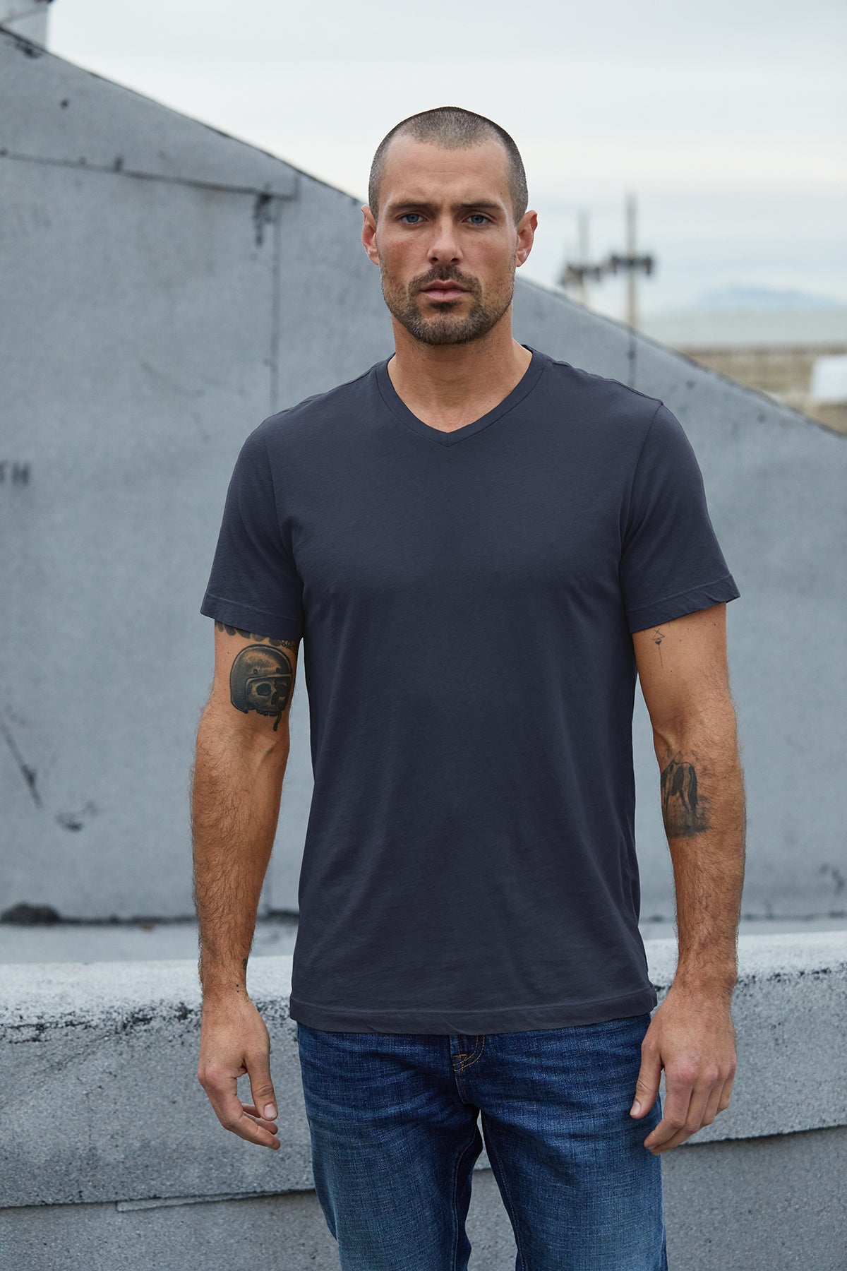SAMSEN WHISPER CLASSIC V-NECK TEE - Velvet Staging 2.0