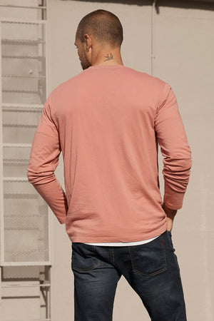 SKEETER WHISPER CLASSIC CREW NECK TEE - Velvet Staging 2.0
