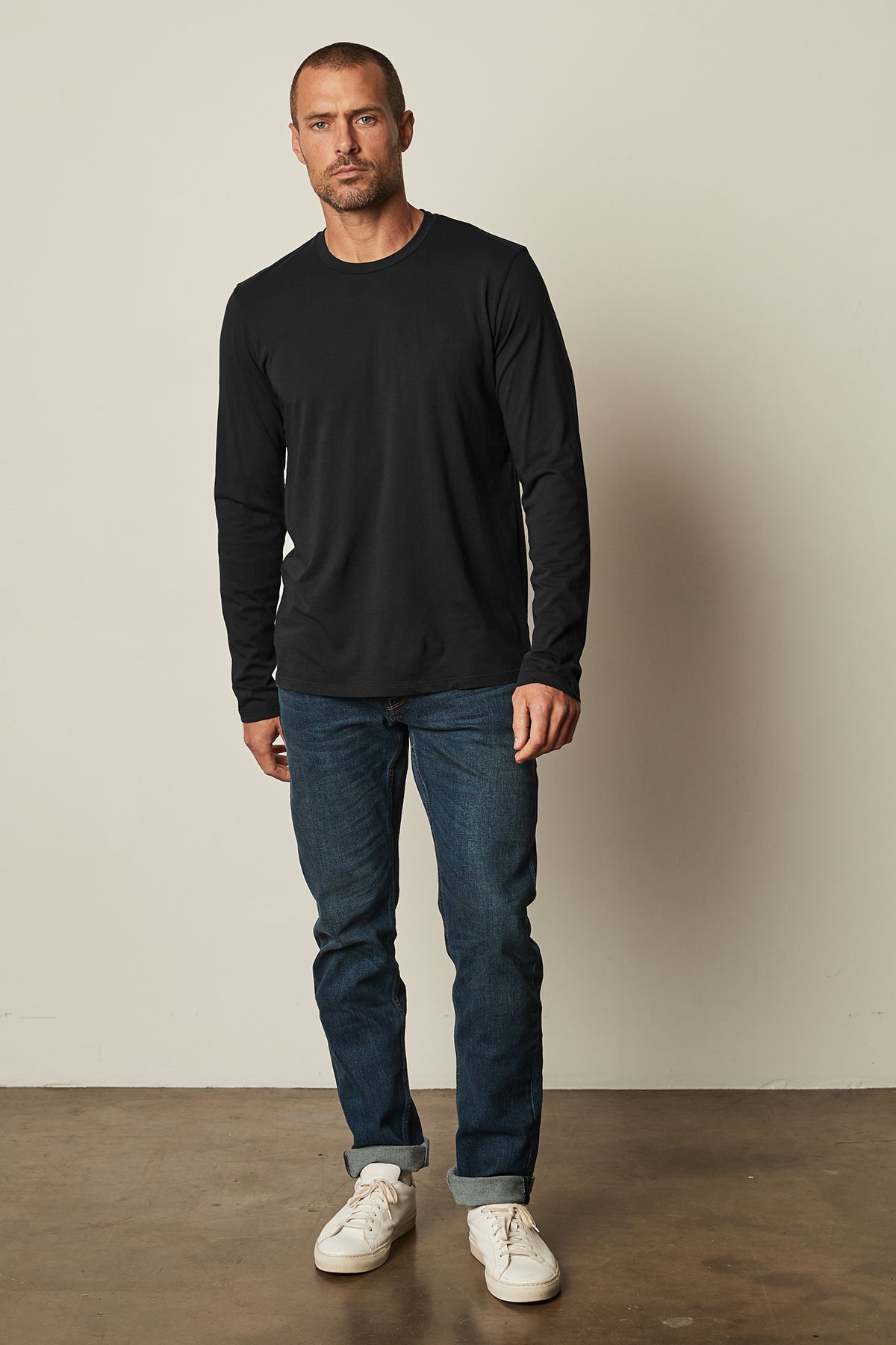   SKEETER WHISPER CLASSIC CREW NECK TEE - Velvet Staging 2.0 