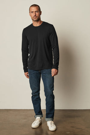 SKEETER WHISPER CLASSIC CREW NECK TEE - Velvet Staging 2.0