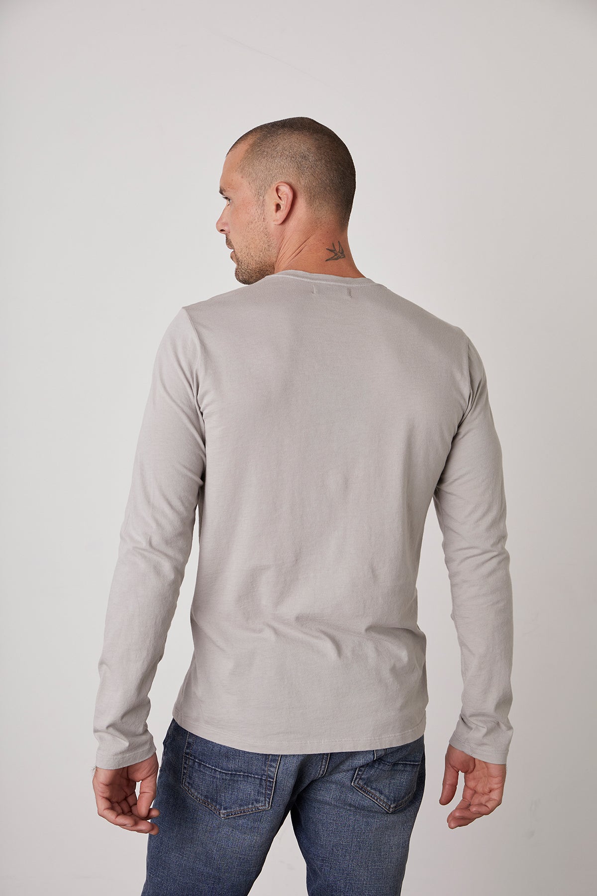 SKEETER WHISPER CLASSIC CREW NECK TEE - Velvet Staging 2.0-26916350755012