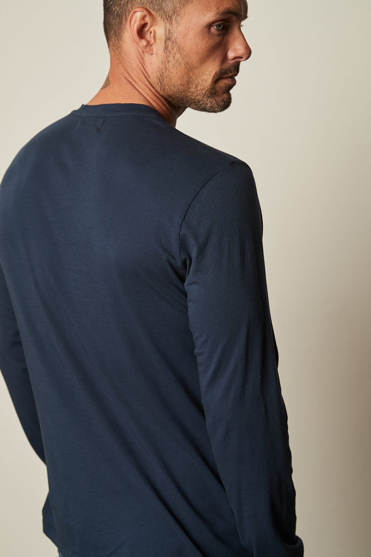   SKEETER WHISPER CLASSIC CREW NECK TEE - Velvet Staging 2.0 