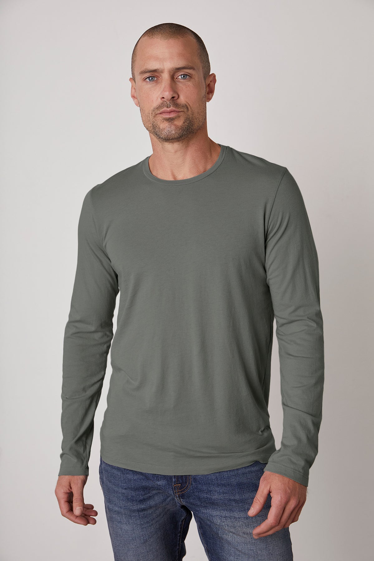   SKEETER WHISPER CLASSIC CREW NECK TEE - Velvet Staging 2.0 