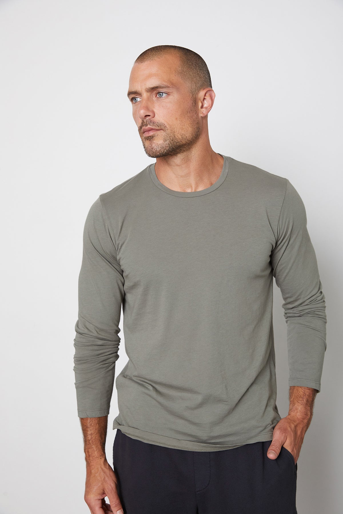   SKEETER WHISPER CLASSIC CREW NECK TEE - Velvet Staging 2.0 