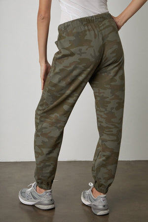 SKYE CAMO SWEATPANT - Velvet Staging 2.0