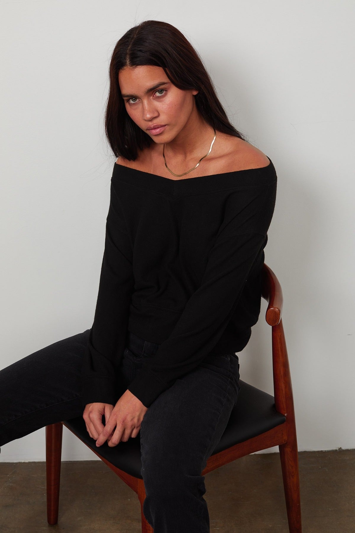 SLOE CROPPED SWEATER - Velvet Staging 2.0