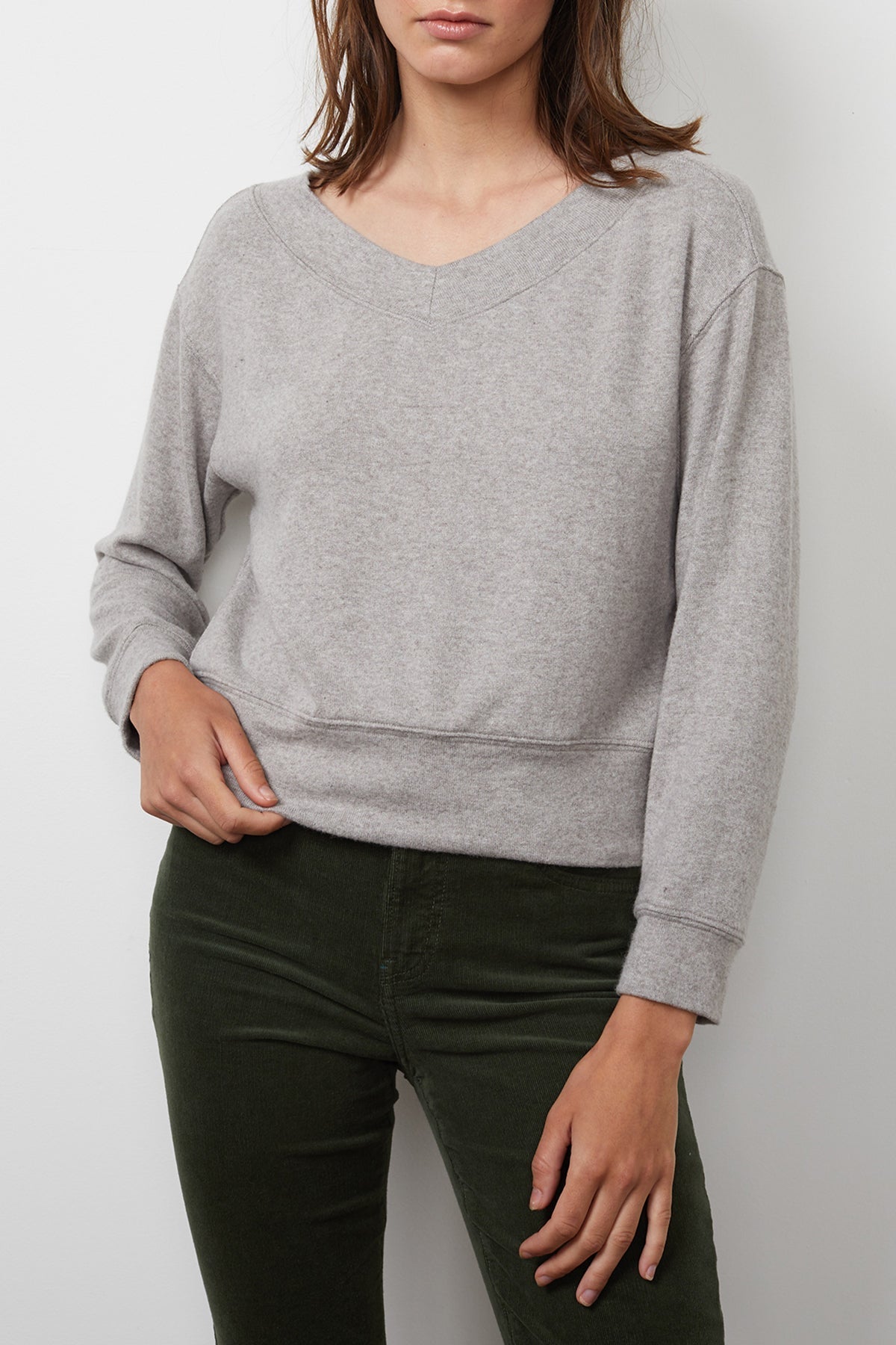 SLOE CROPPED SWEATER - Velvet Staging 2.0-26916347838660
