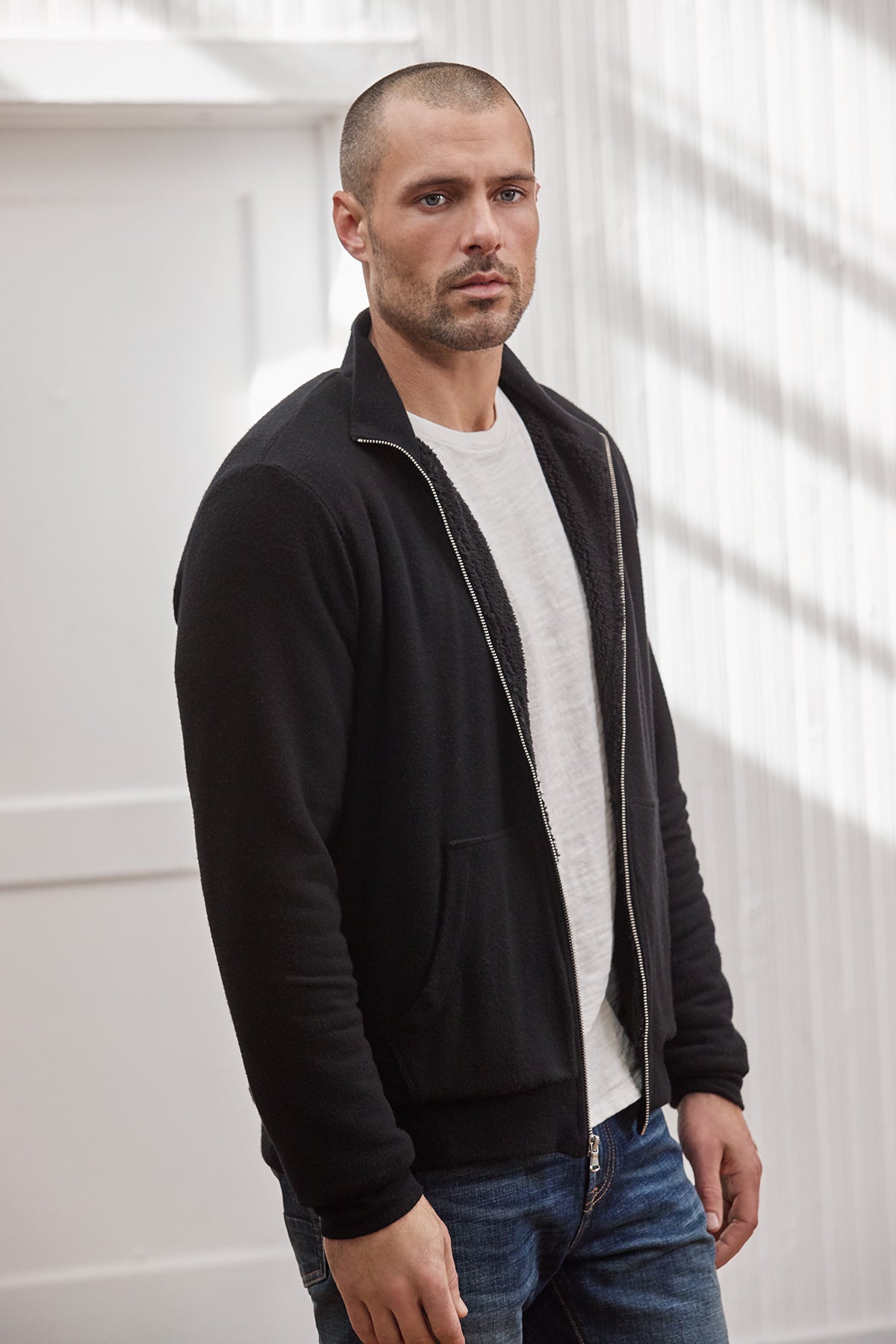 SOLOMON BOMBER JACKET - Velvet Staging 2.0