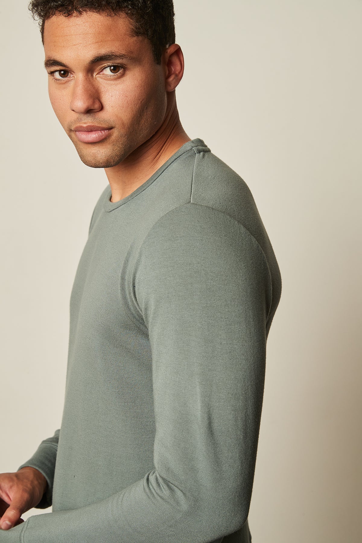 SOREN LUXE FLEECE PULLOVER Velvet by Graham & Spencer