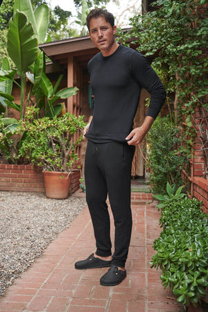 SOREN LUXE FLEECE PULLOVER Velvet by Graham & Spencer