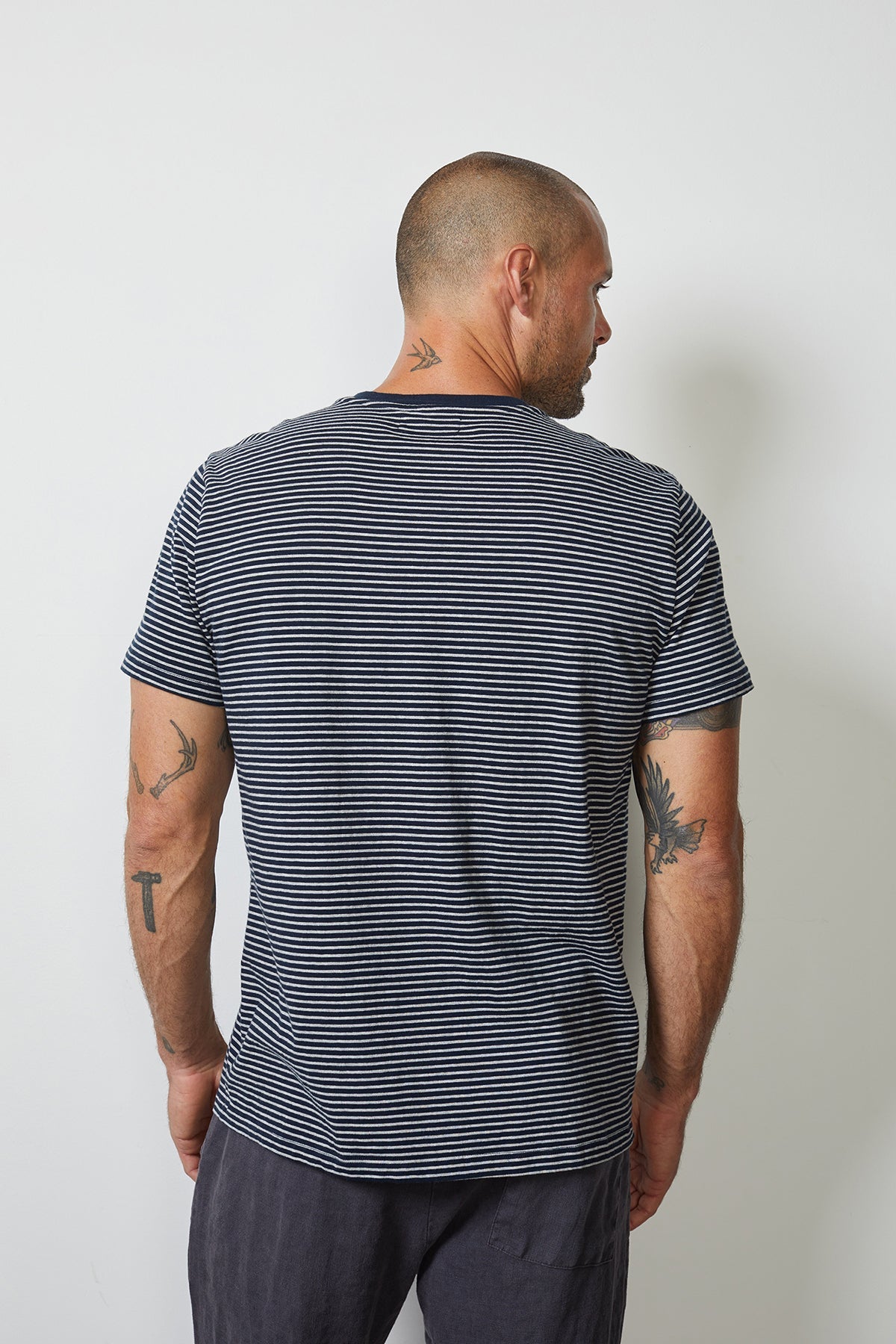 Evan Pocket Tee Navy Stripe Back