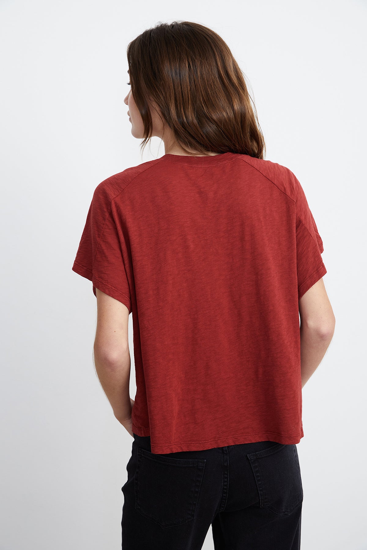 SUNNI CREW NECK TEE - Velvet Staging 2.0