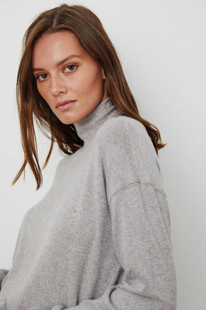 TAMI MOCK NECK PULLOVER - Velvet Staging 2.0