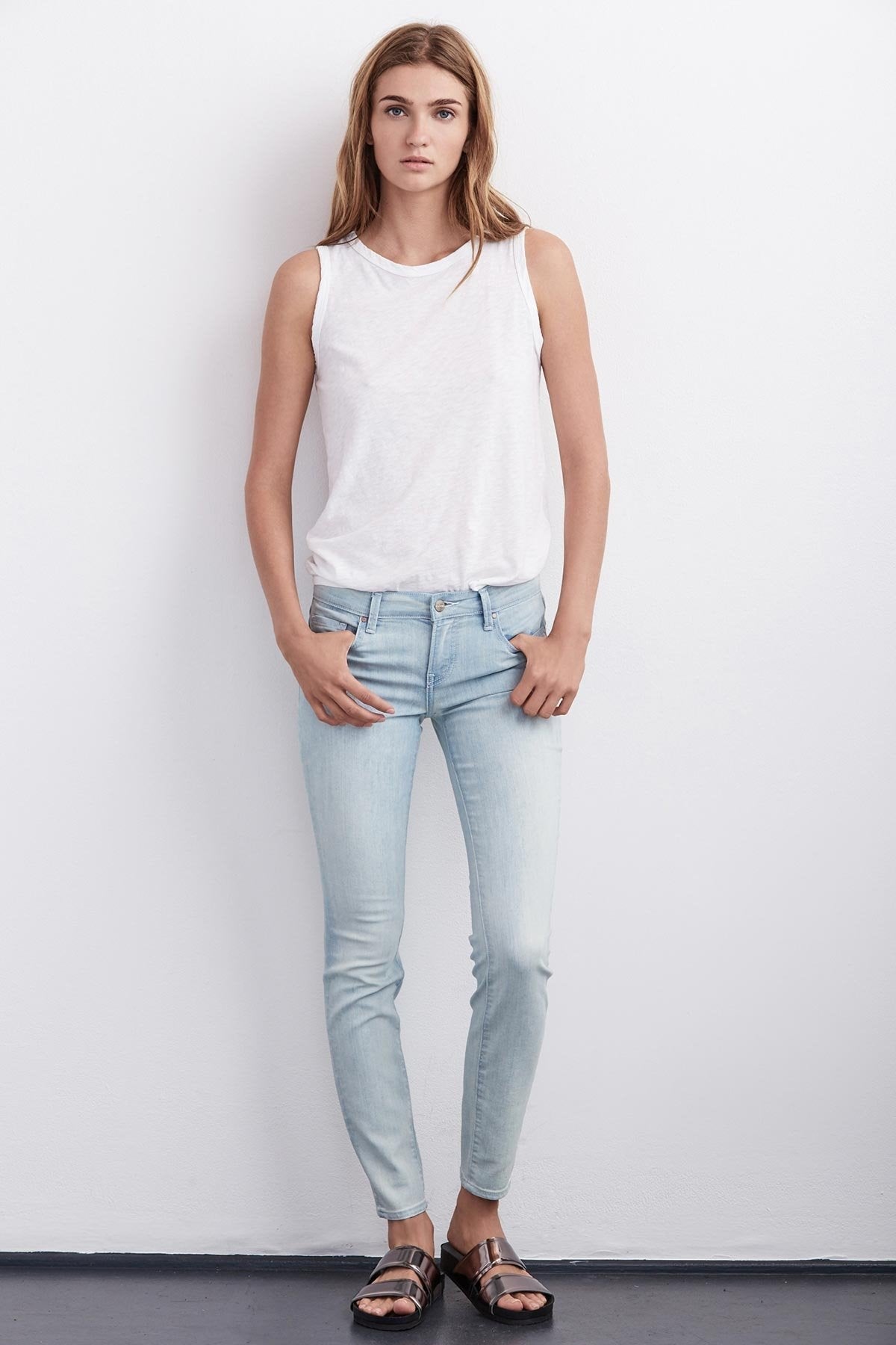 TONI SKINNY JEAN - Velvet Staging 2.0