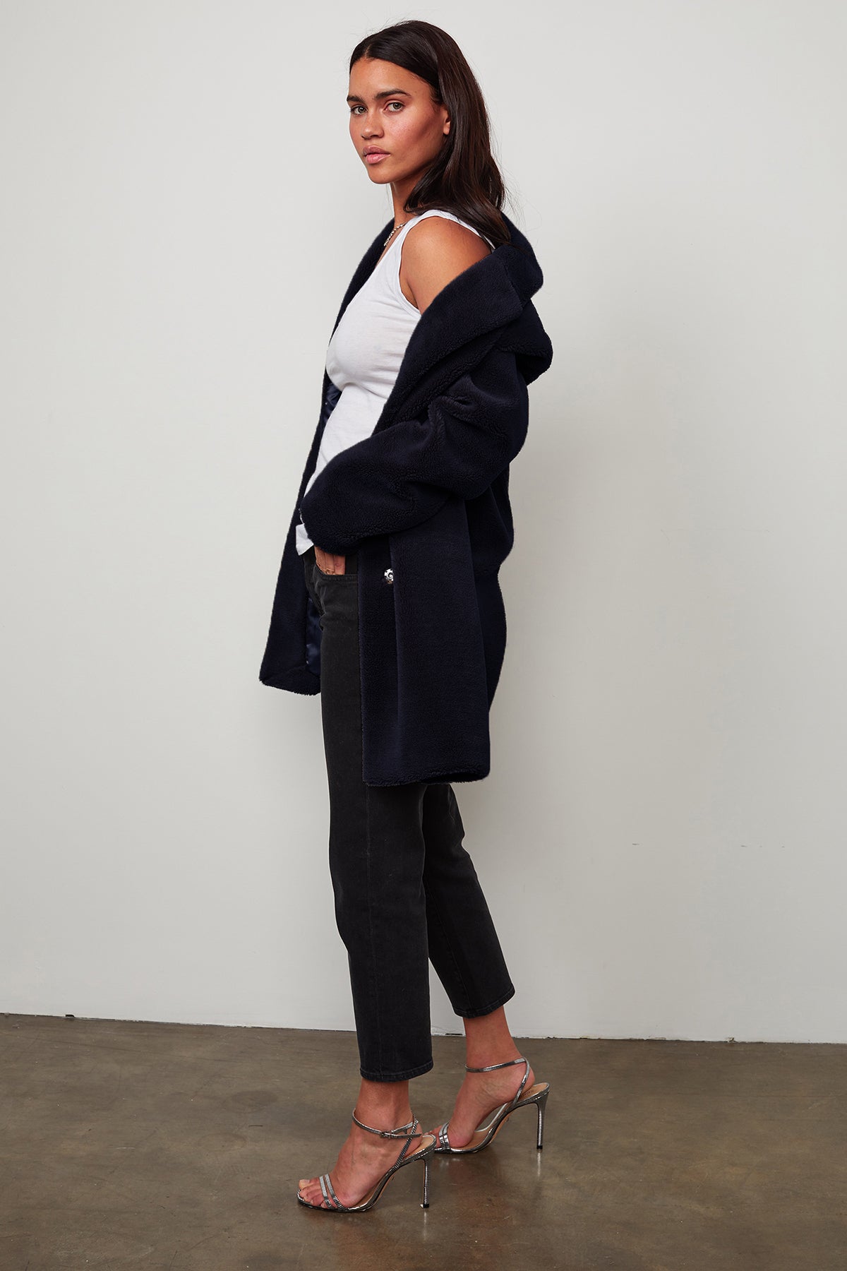 TRISHELLE LUX SHERPA OVERSIZED COAT - Velvet Staging 2.0