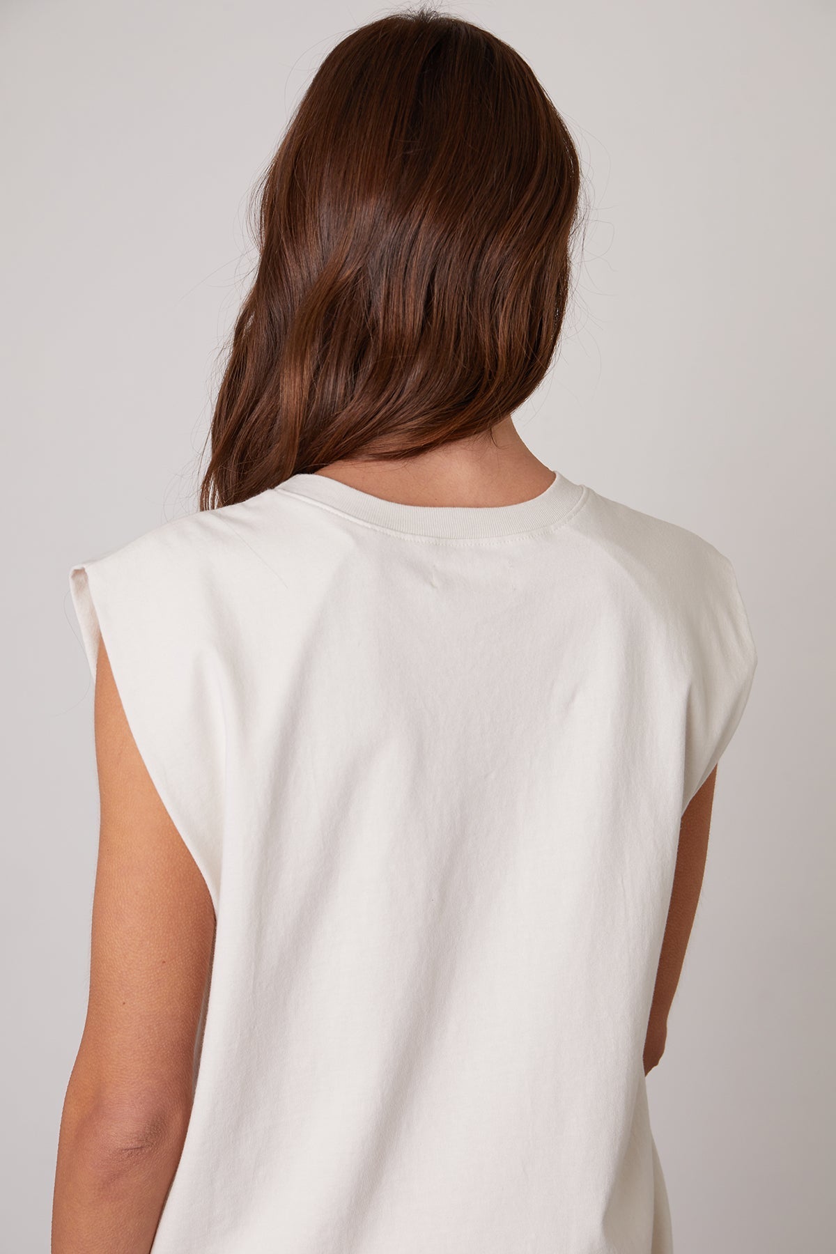 TRISTA MUSCLE TEE - Velvet Staging 2.0