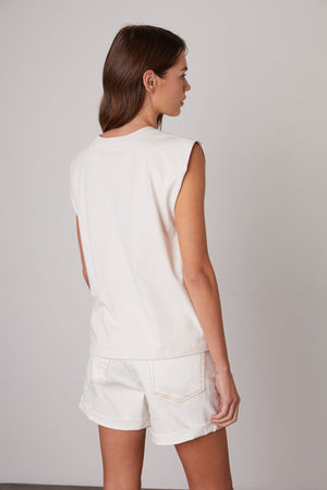 TRISTA MUSCLE TEE - Velvet Staging 2.0