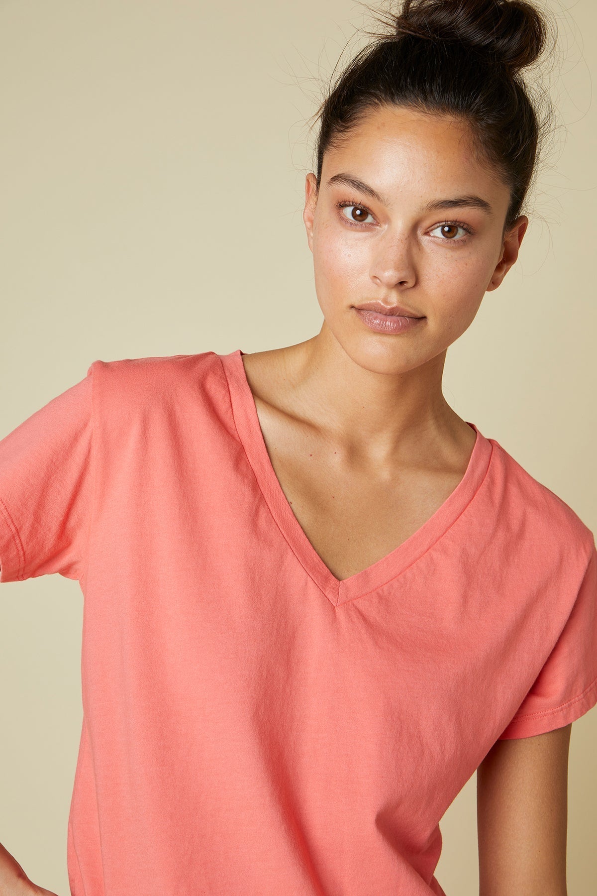 VENICE TEE - Velvet Staging 2.0