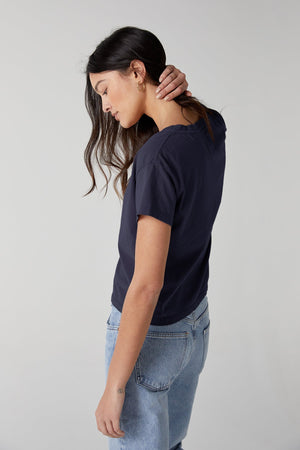 VENICE TEE - Velvet Staging 2.0
