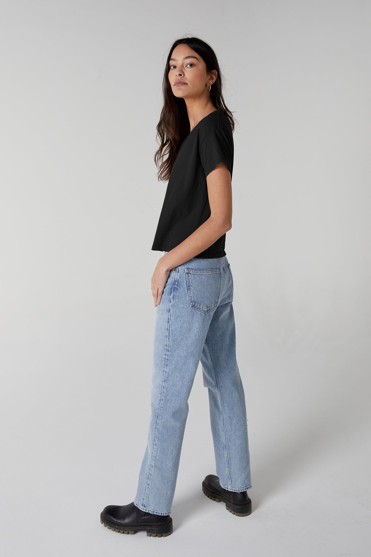 VENICE TEE - Velvet Staging 2.0