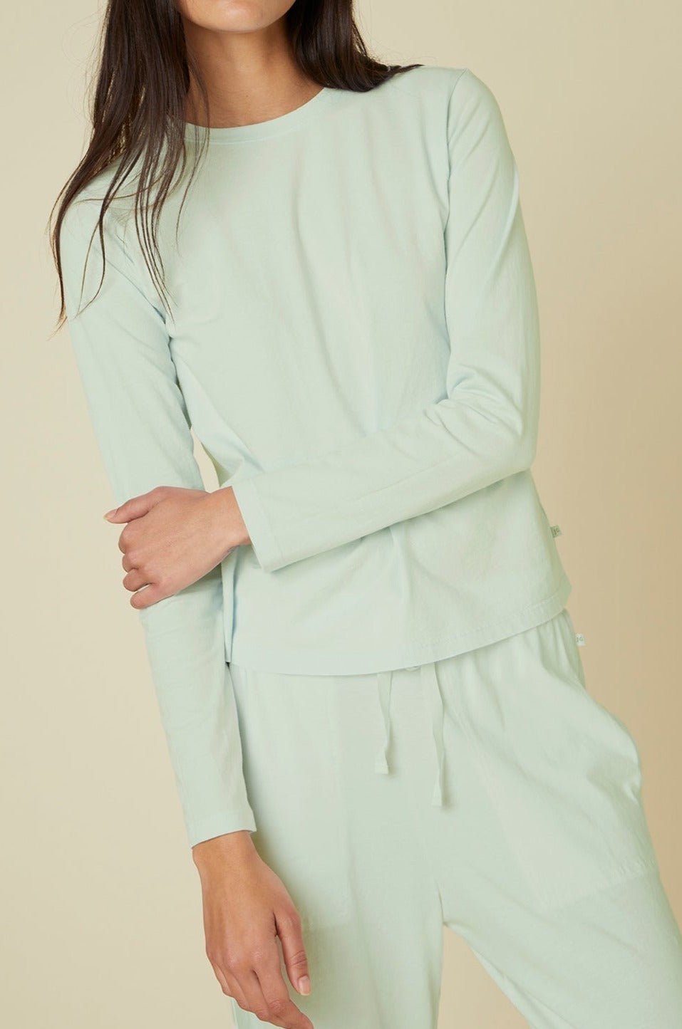 VICENTE TEE - Velvet Staging 2.0