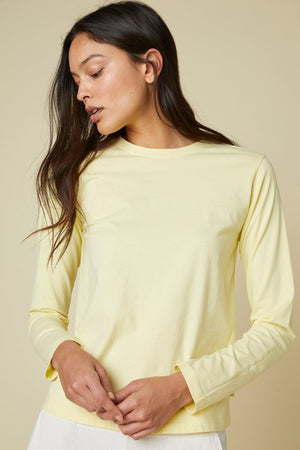 VICENTE TEE - Velvet Staging 2.0