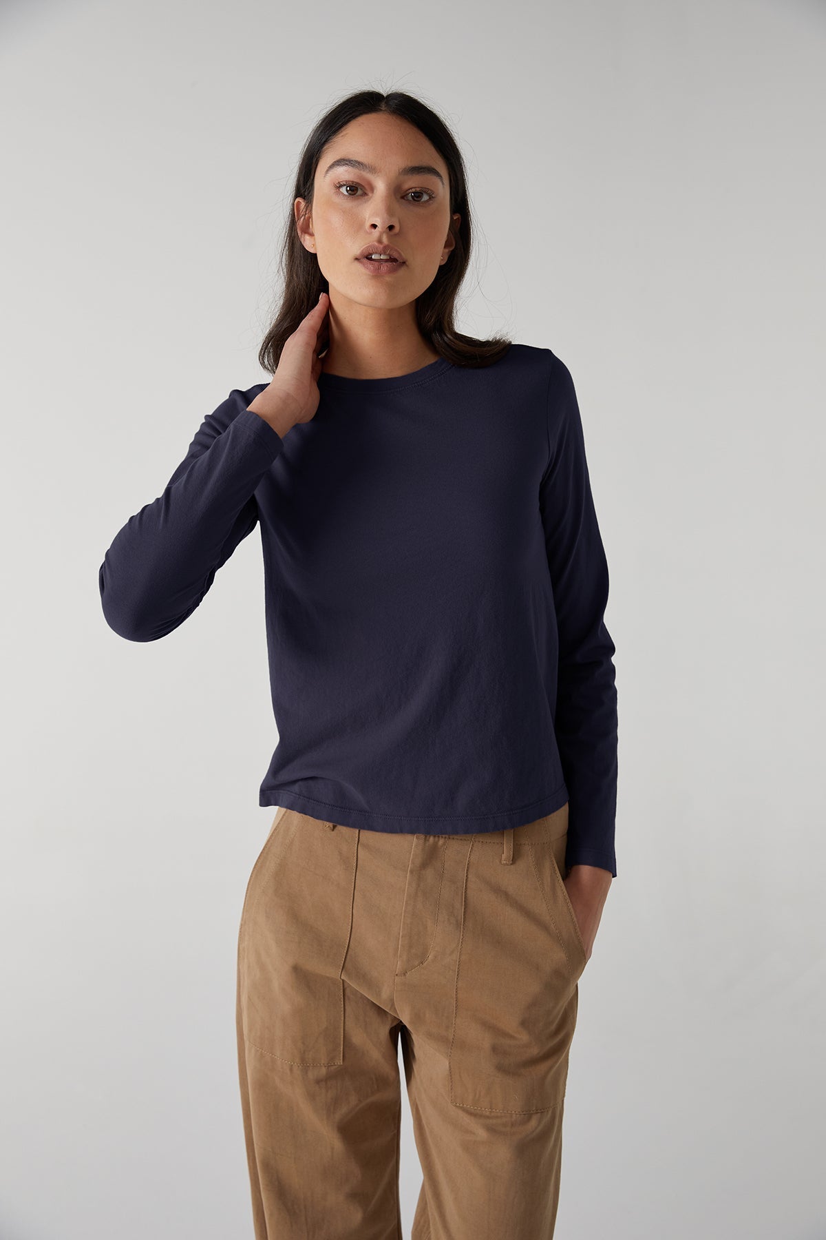 VICENTE TEE - Velvet Staging 2.0