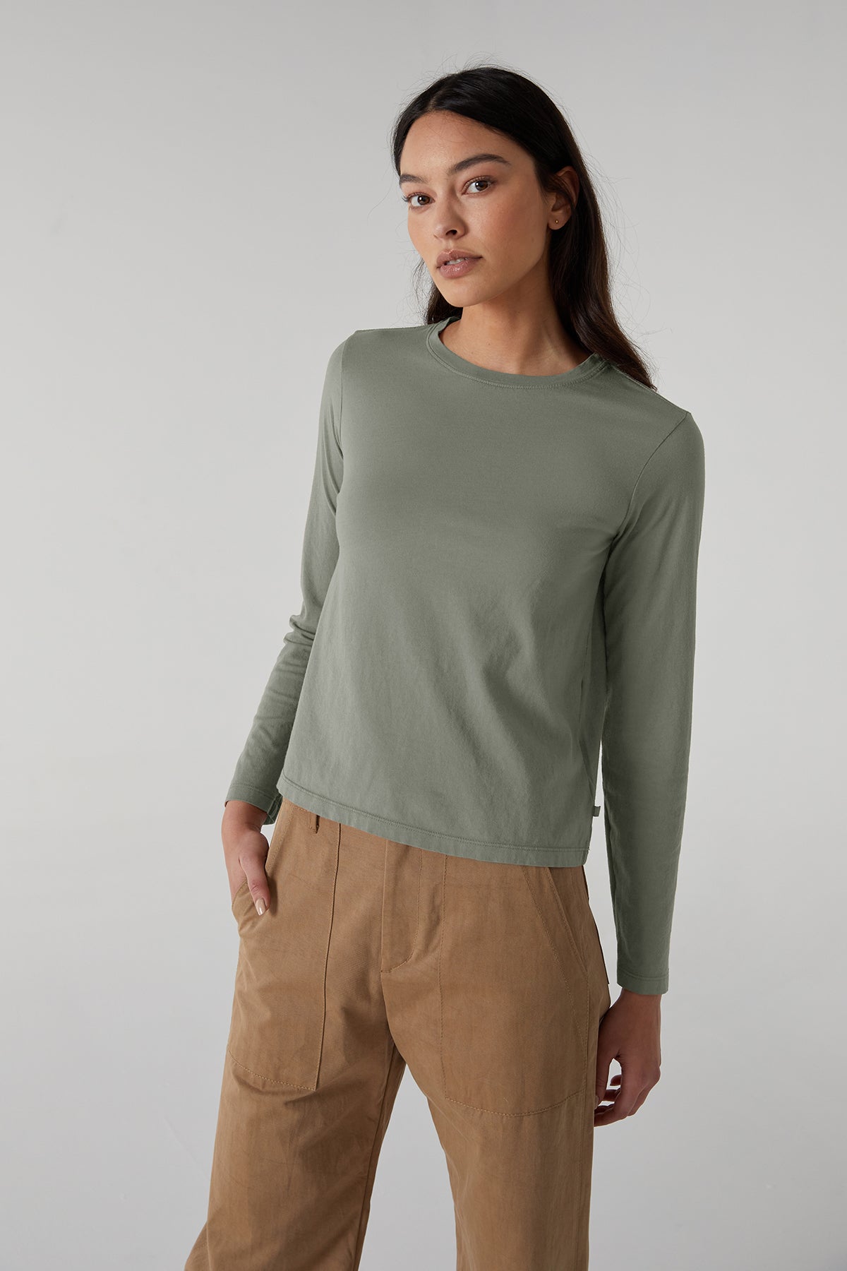 VICENTE TEE - Velvet Staging 2.0