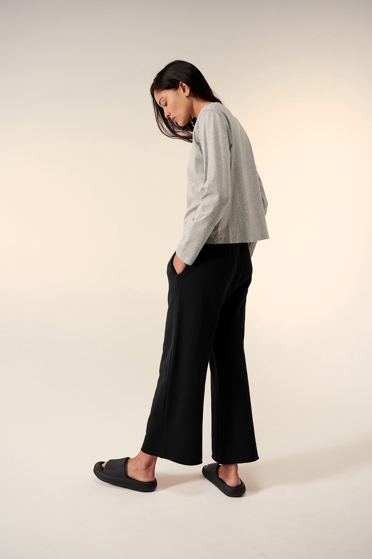 VICENTE TEE - Velvet Staging 2.0-26916396499140