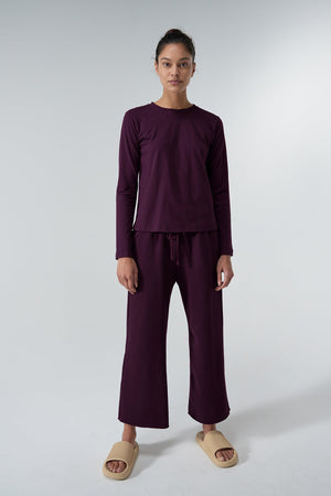 VICENTE TEE - Velvet Staging 2.0