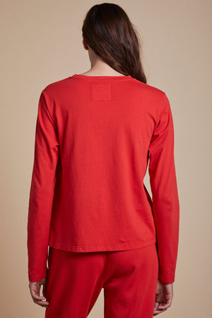 VICENTE TEE - Velvet Staging 2.0