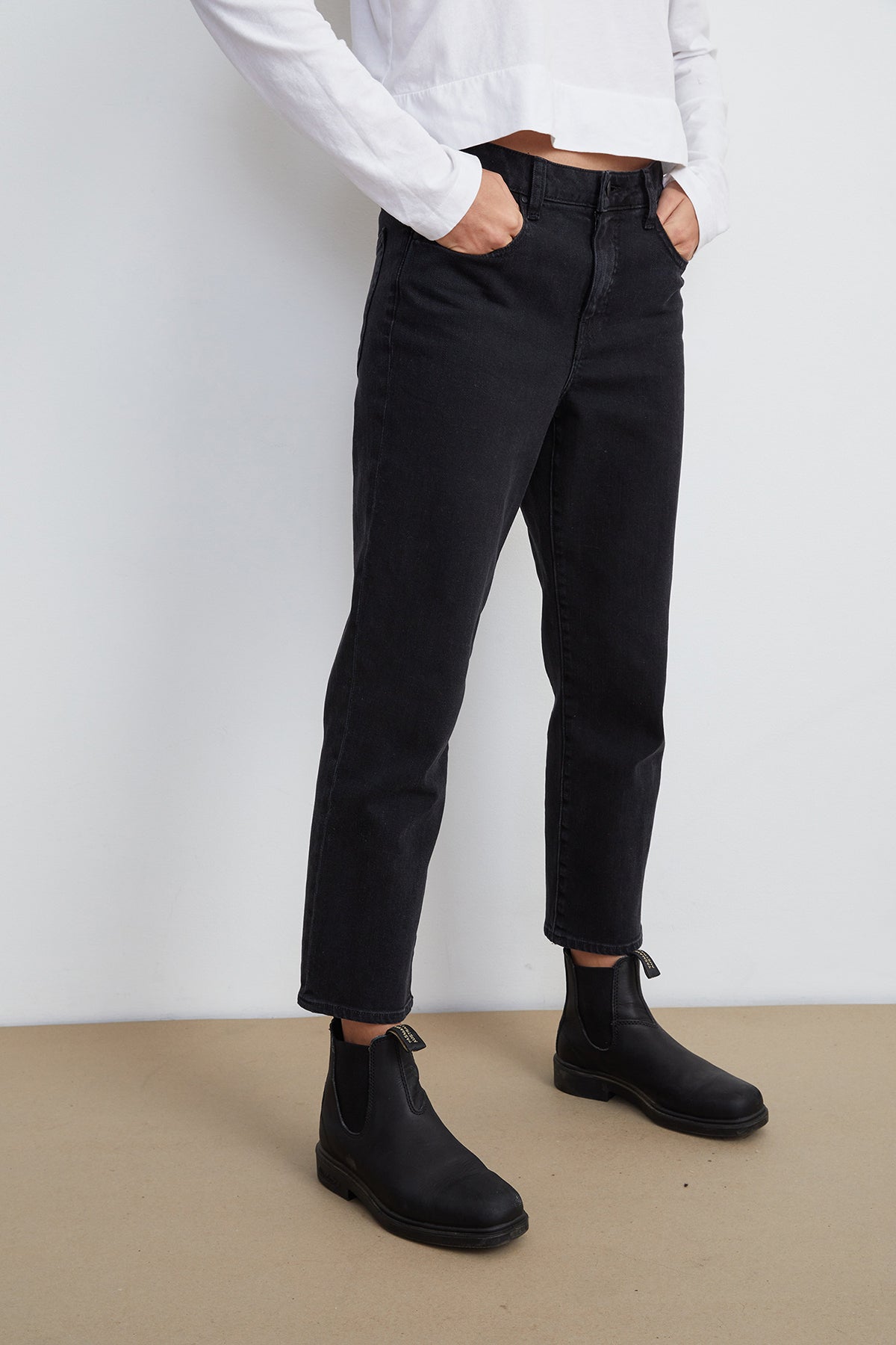 VICTORIA HI RISE STRAIGHT LEG JEAN - Velvet Staging 2.0