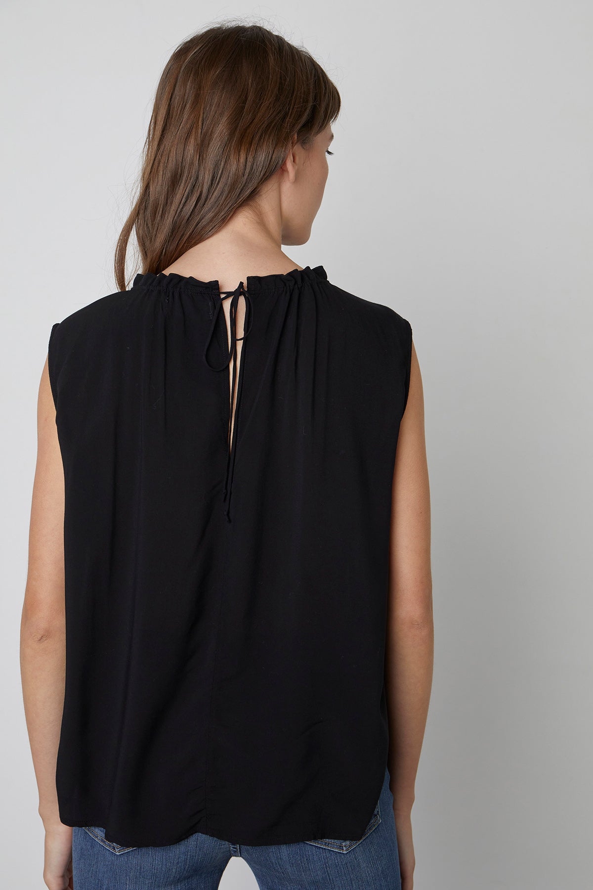 WENNA SLEEVELESS BLOUSE - Velvet Staging 2.0