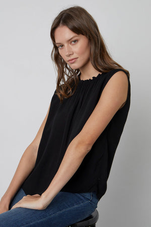 WENNA SLEEVELESS BLOUSE - Velvet Staging 2.0