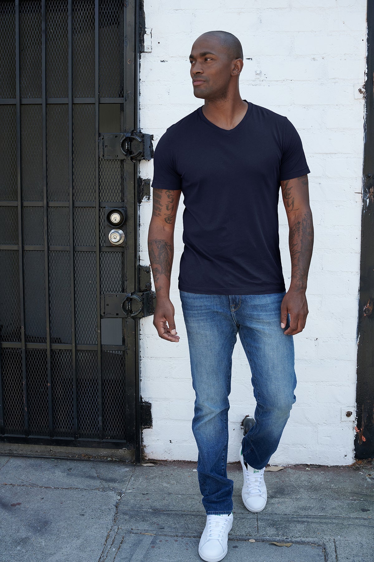 SAMSEN WHISPER CLASSIC TEE Velvet by Graham & Spencer