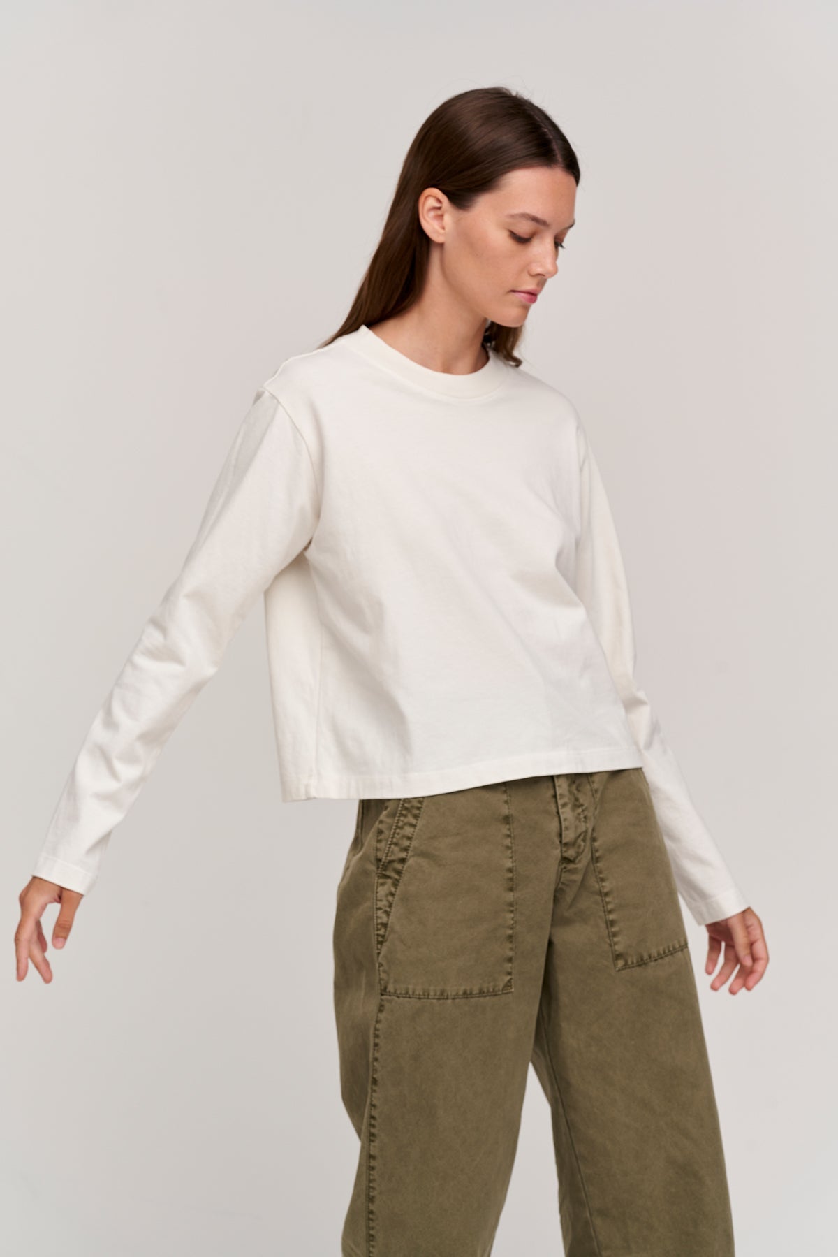 WINONA CREW NECK TEE - Velvet Staging 2.0