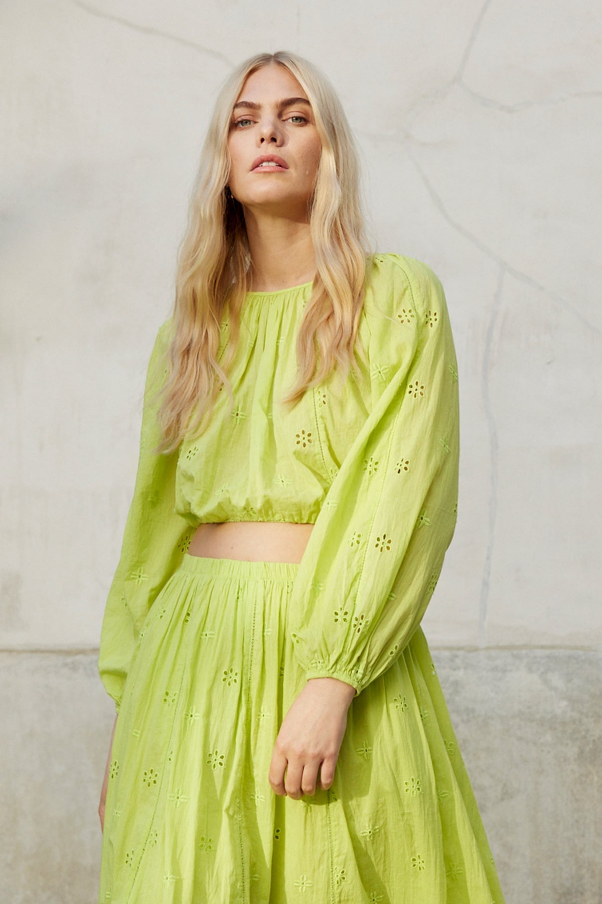YARA COTTON EYELET CROP TOP - Velvet Staging 2.0
