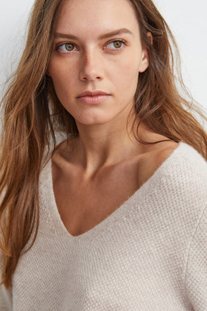 YELENE CASHMERE V-NECK SWEATER - Velvet Staging 2.0