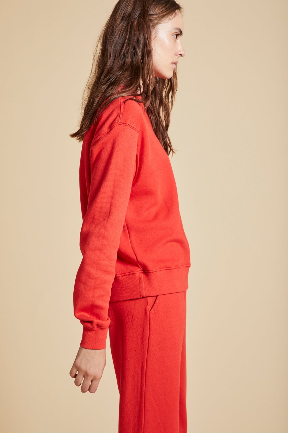 YNEZ SWEATSHIRT - Velvet Staging 2.0