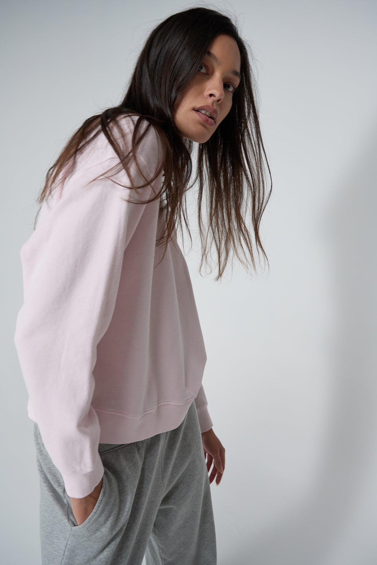 YNEZ SWEATSHIRT - Velvet Staging 2.0